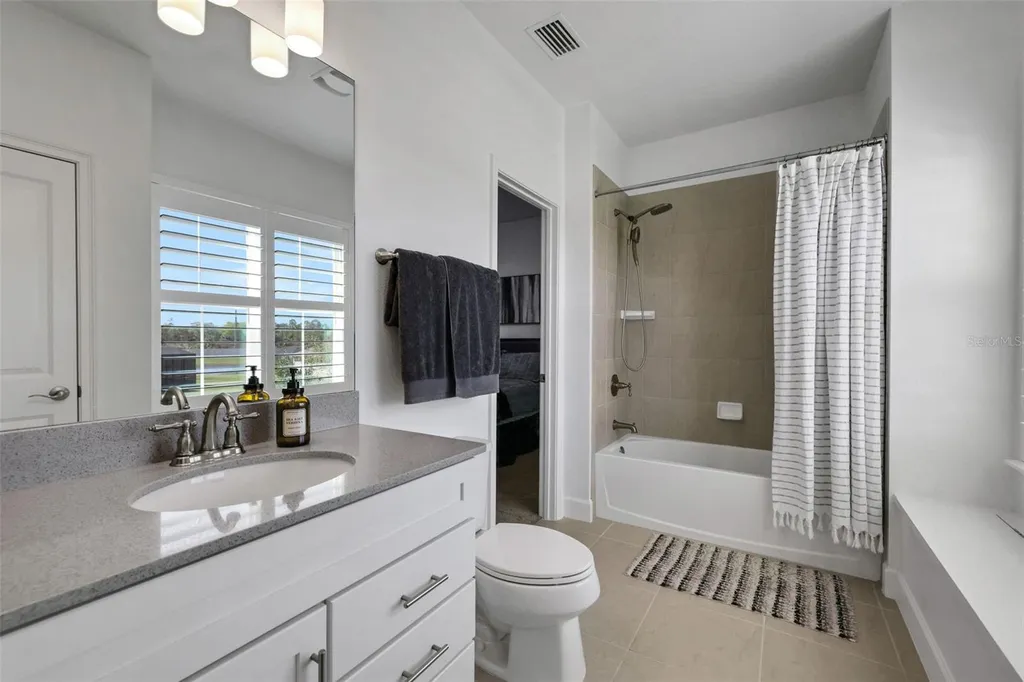 6226 W Fallsgrove Lane Port Orange FL 32128