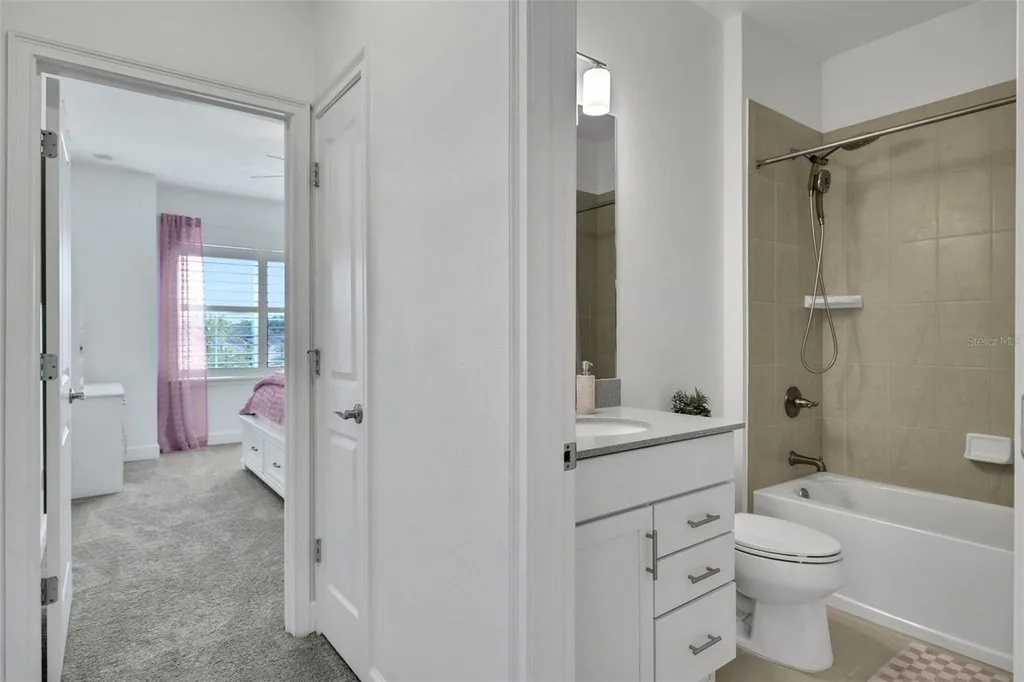 6226 W Fallsgrove Lane Port Orange FL 32128