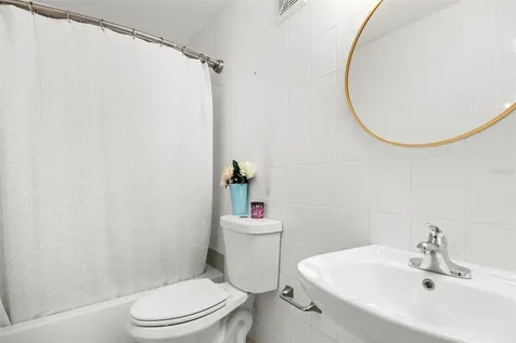 351 Camino De Los Lirios Gurabo PR 00778