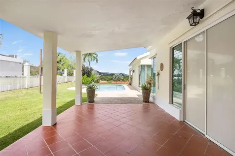 351 Camino De Los Lirios Gurabo PR 00778
