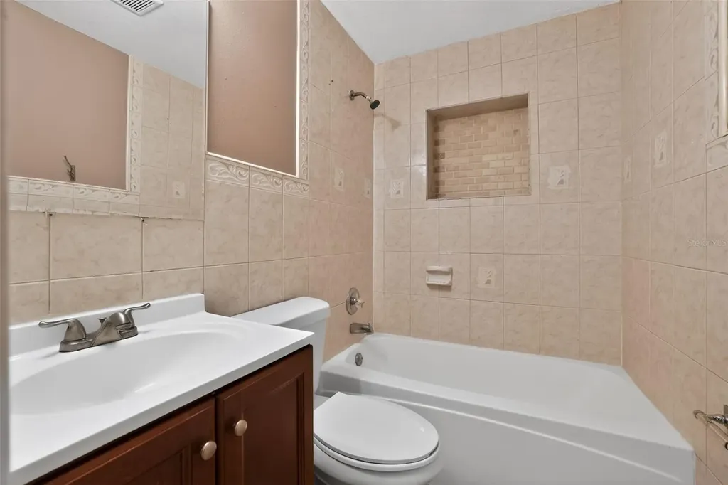 3302 River Cove Drive Tampa FL 33614