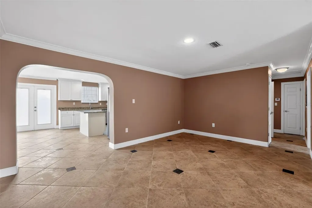 3302 River Cove Drive Tampa FL 33614