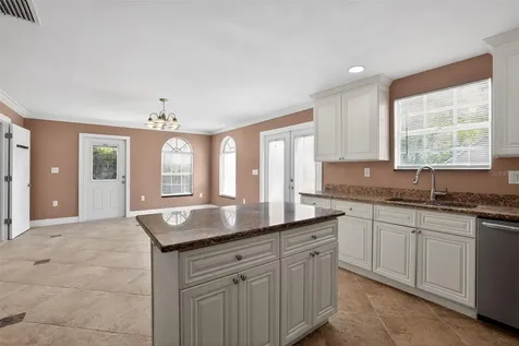 3302 River Cove Drive Tampa FL 33614