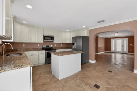 3302 River Cove Drive Tampa FL 33614