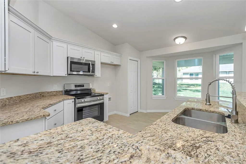 8677 SE 157th Place Summerfield FL 34491