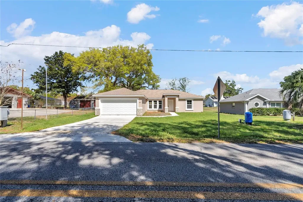 8677 SE 157th Place Summerfield FL 34491