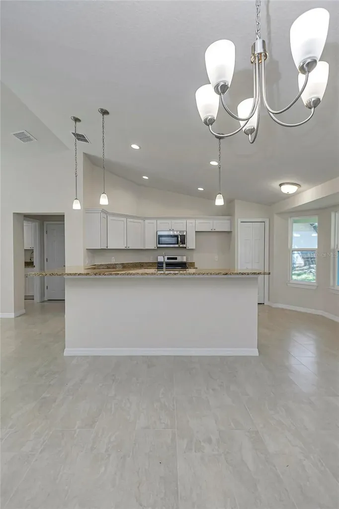 8677 SE 157th Place Summerfield FL 34491