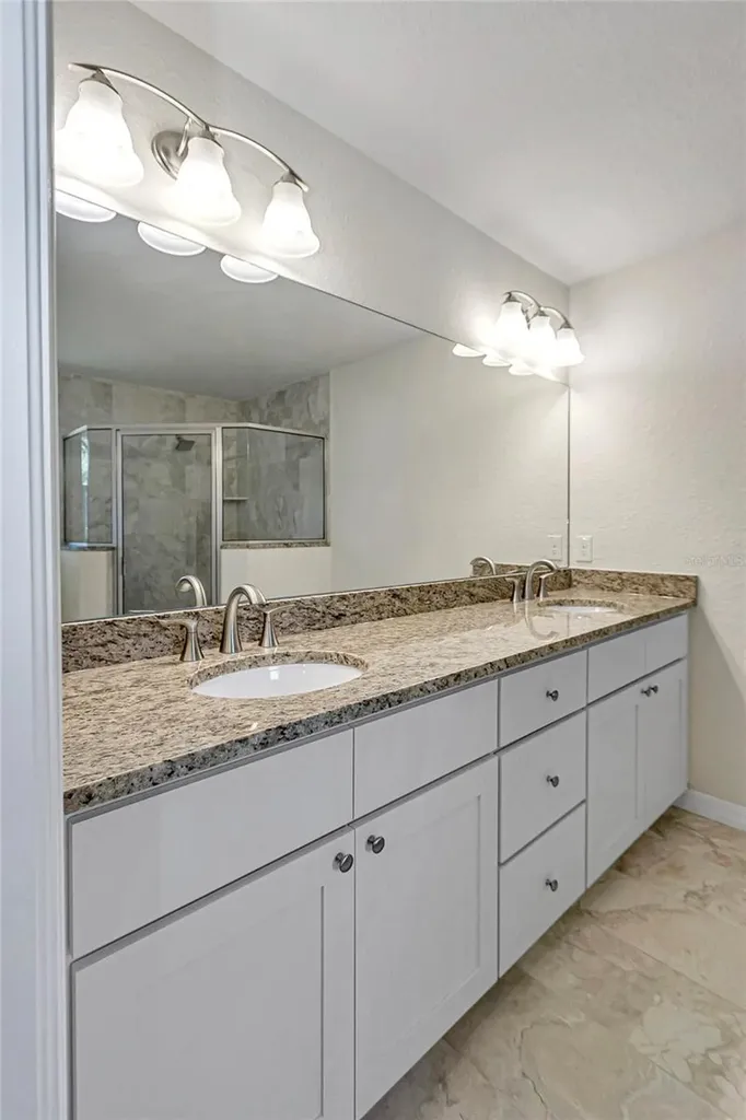 8677 SE 157th Place Summerfield FL 34491