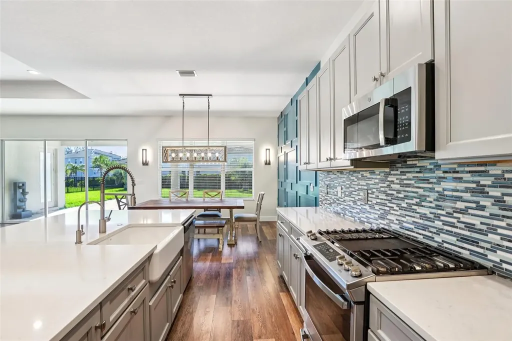 3326 Acacia Bay Avenue Wesley Chapel FL 33543