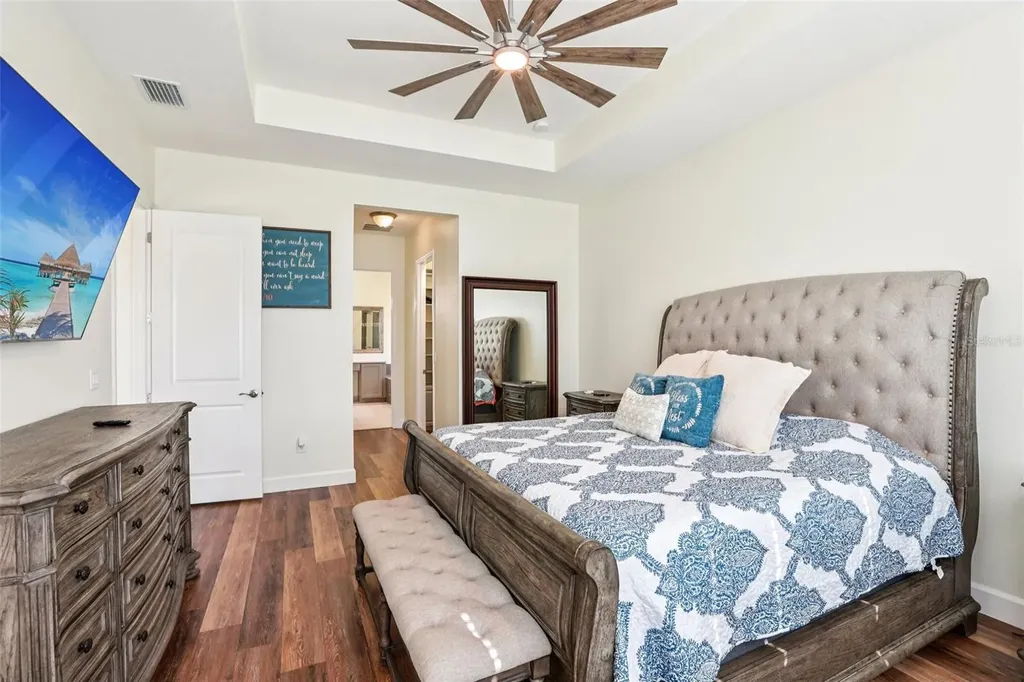3326 Acacia Bay Avenue Wesley Chapel FL 33543
