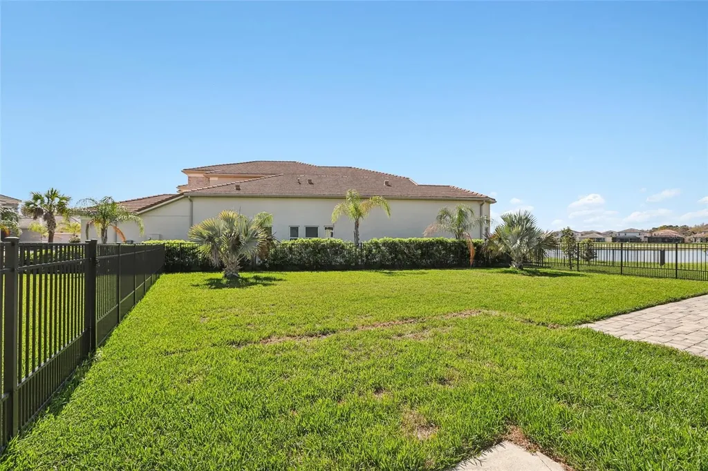 3326 Acacia Bay Avenue Wesley Chapel FL 33543
