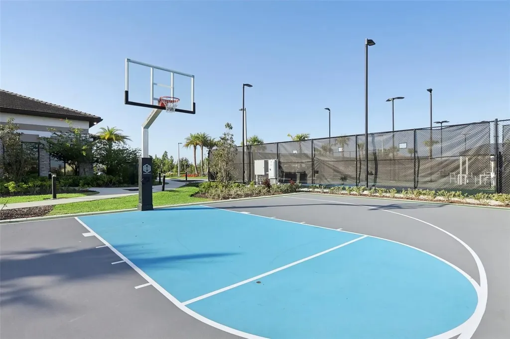 3326 Acacia Bay Avenue Wesley Chapel FL 33543