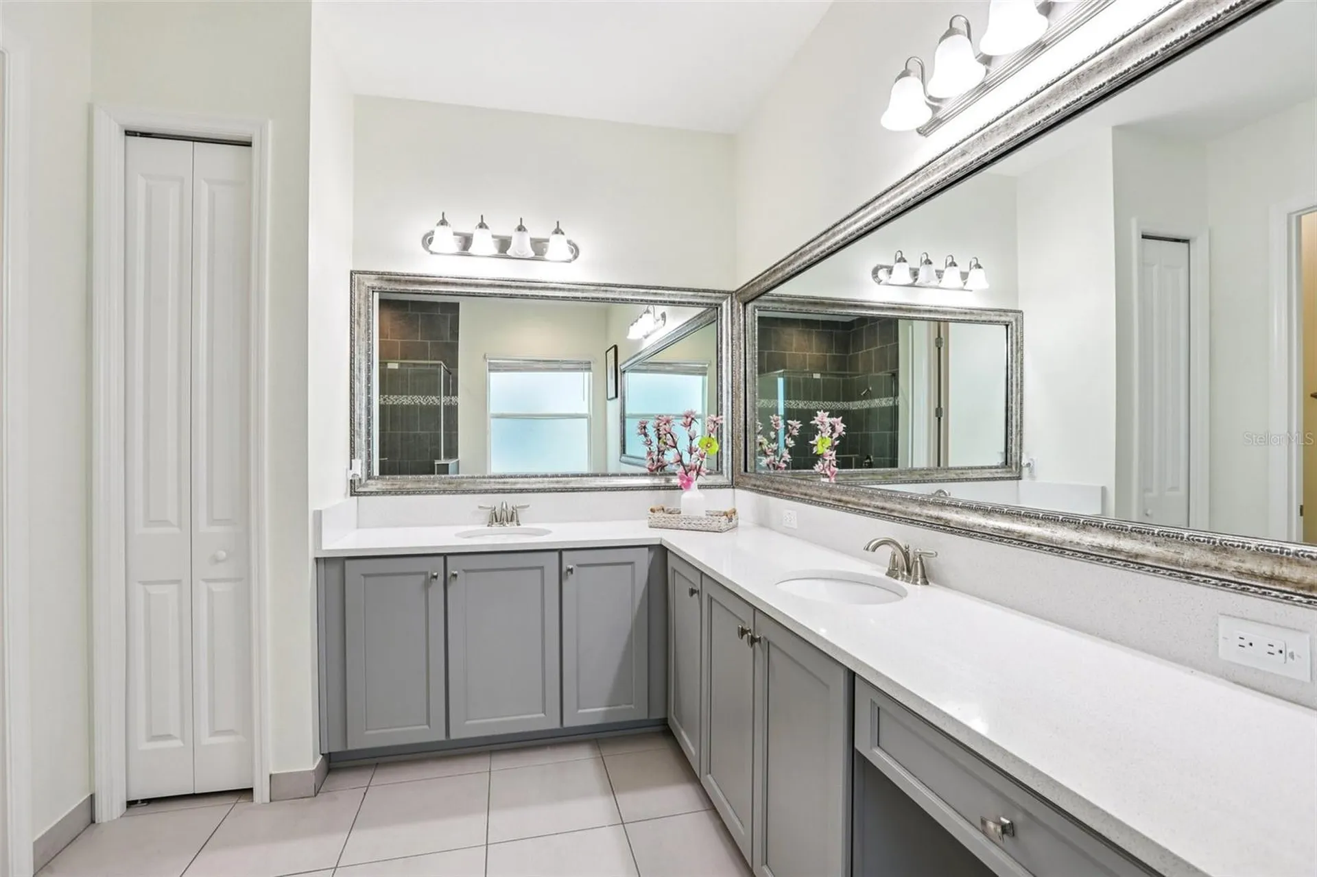 3326 Acacia Bay Avenue Wesley Chapel FL 33543