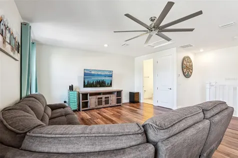 3326 Acacia Bay Avenue Wesley Chapel FL 33543