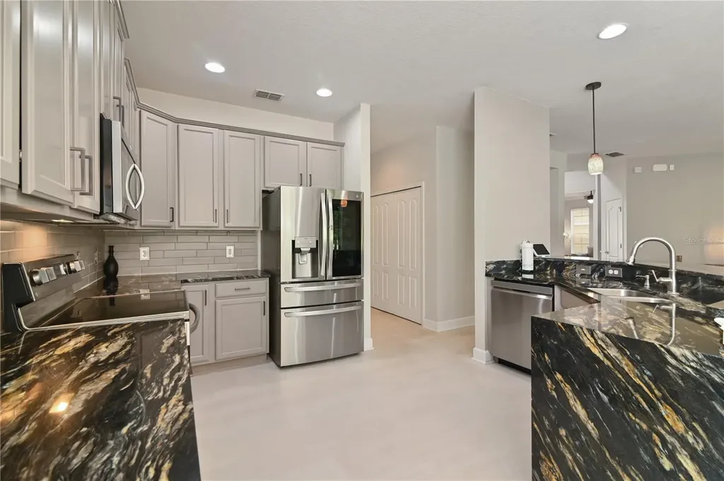 1037 Truffles Court Apopka FL 32712