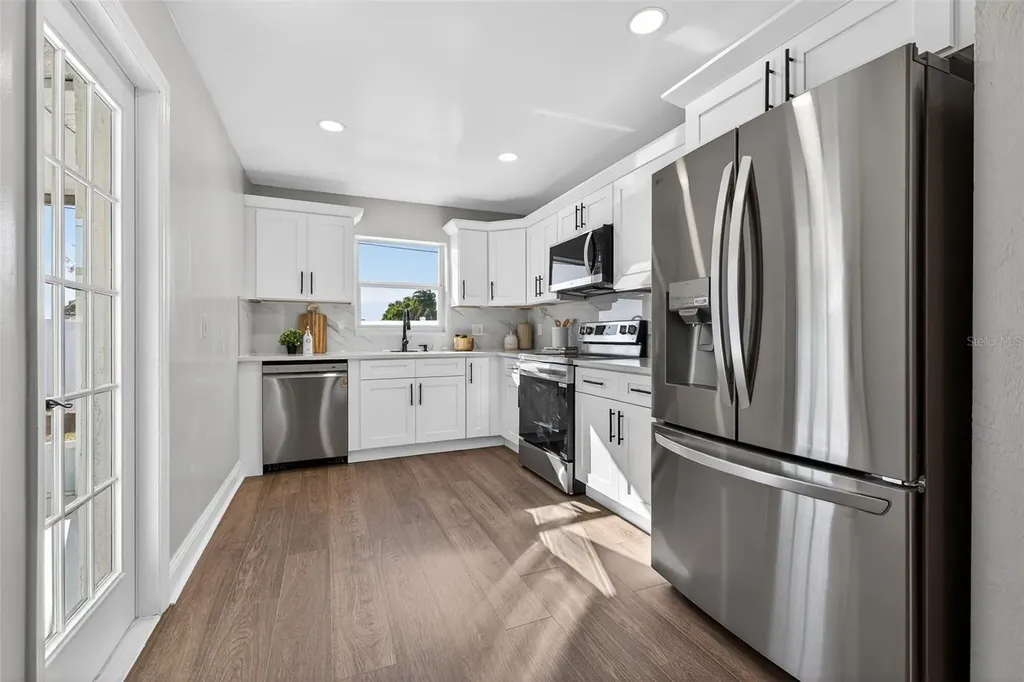13690 87th Place N Seminole FL 33776