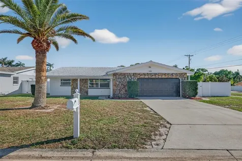 13690 87th Place N Seminole FL 33776