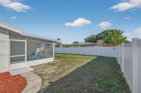 13690 87th Place N Seminole FL 33776