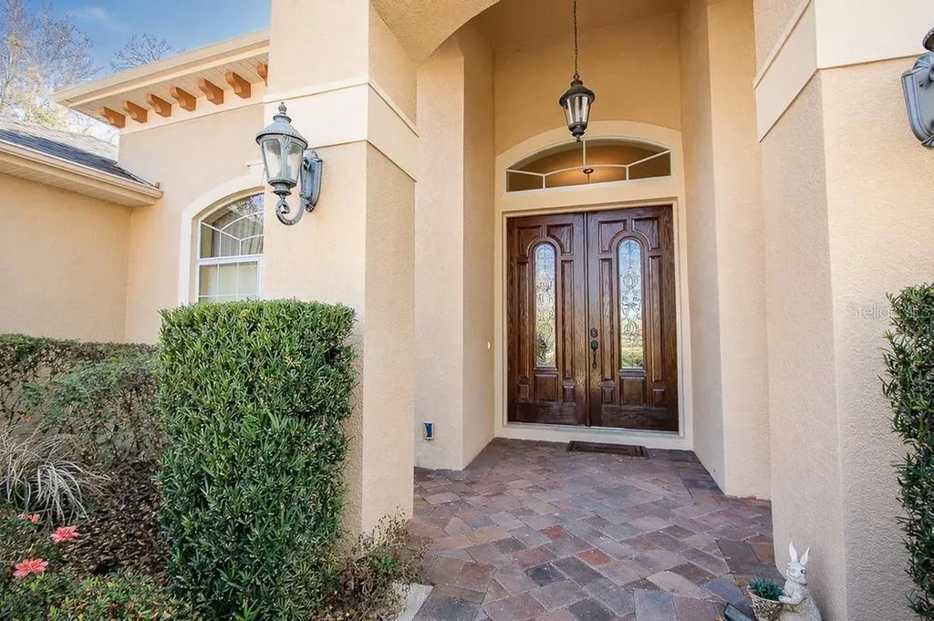 15950 Splendid Oaks Lane Tavares FL 32778