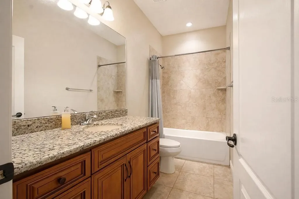 15950 Splendid Oaks Lane Tavares FL 32778