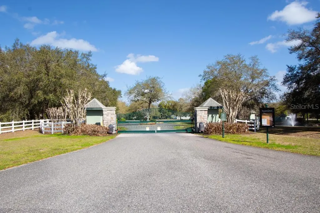 15950 Splendid Oaks Lane Tavares FL 32778