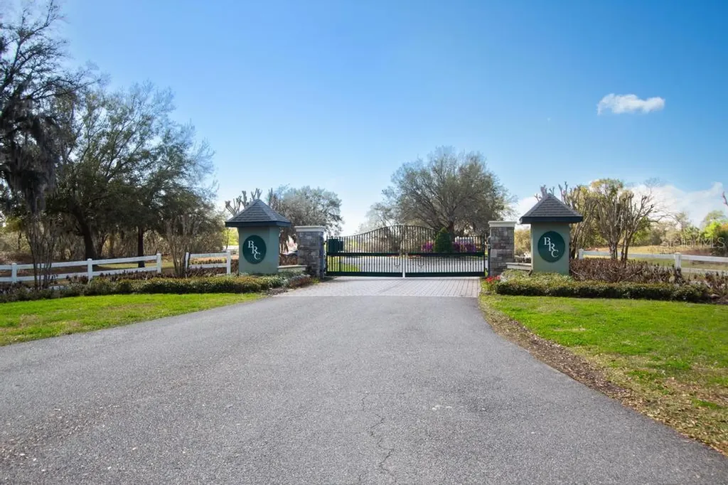 15950 Splendid Oaks Lane Tavares FL 32778