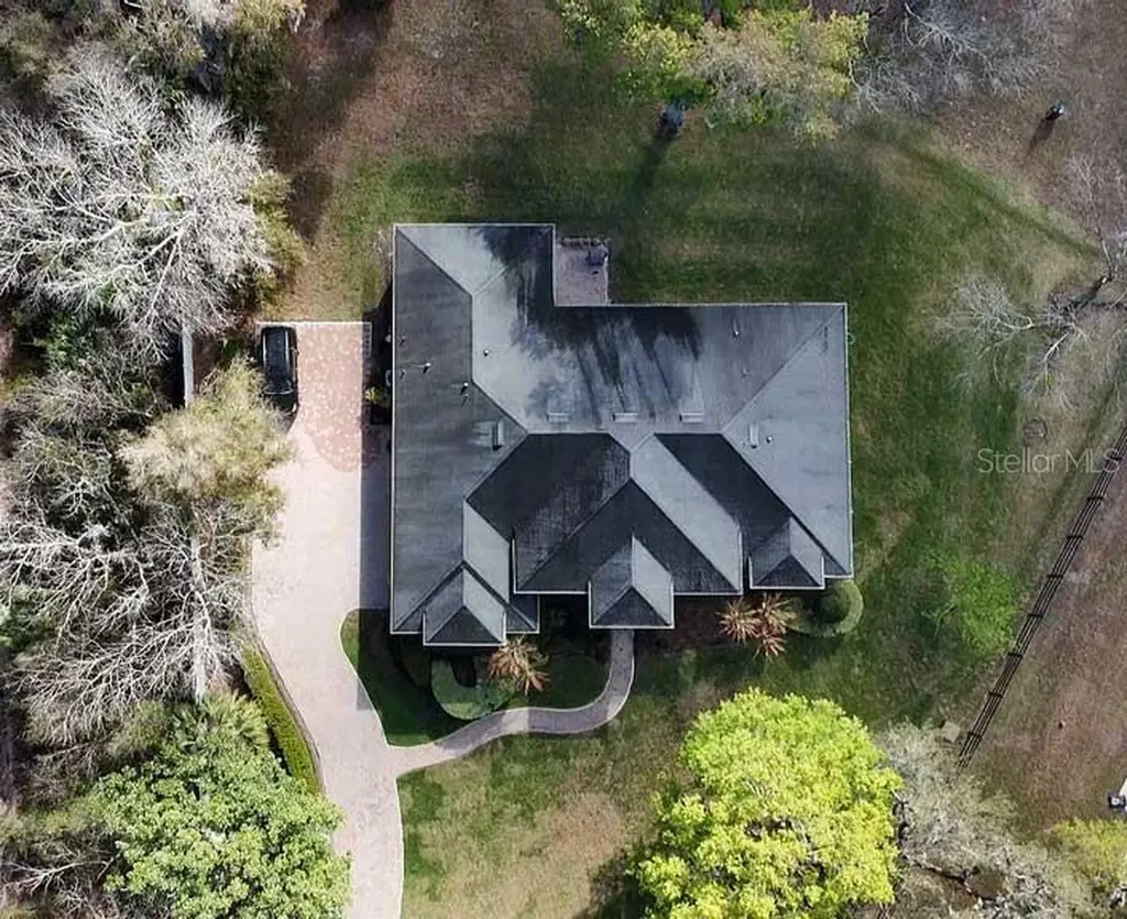 15950 Splendid Oaks Lane Tavares FL 32778