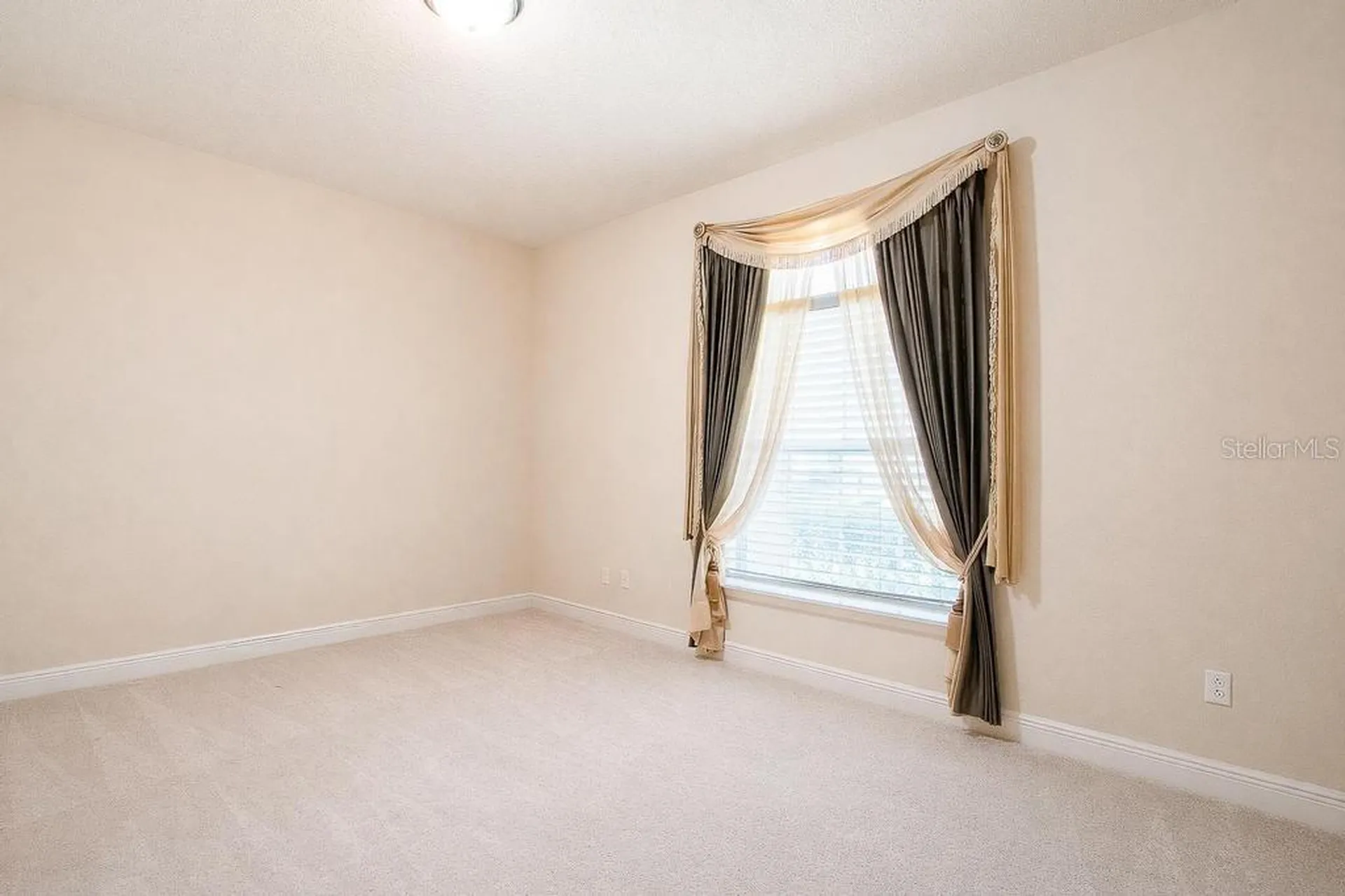 15950 Splendid Oaks Lane Tavares FL 32778