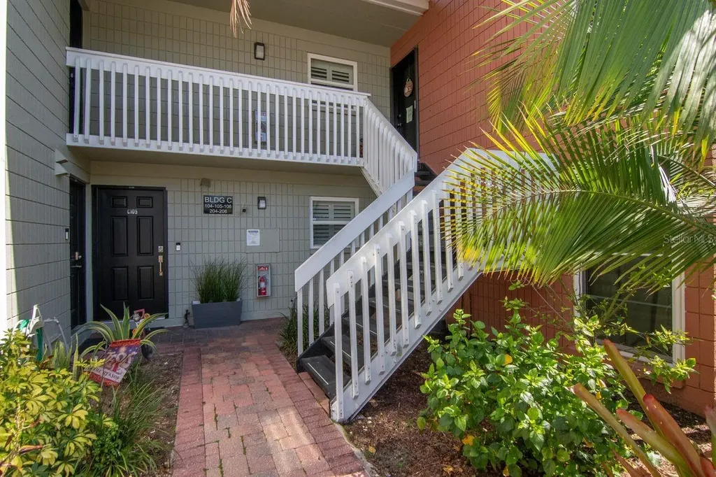 2424 W Tampa Bay Boulevard Tampa FL 33607