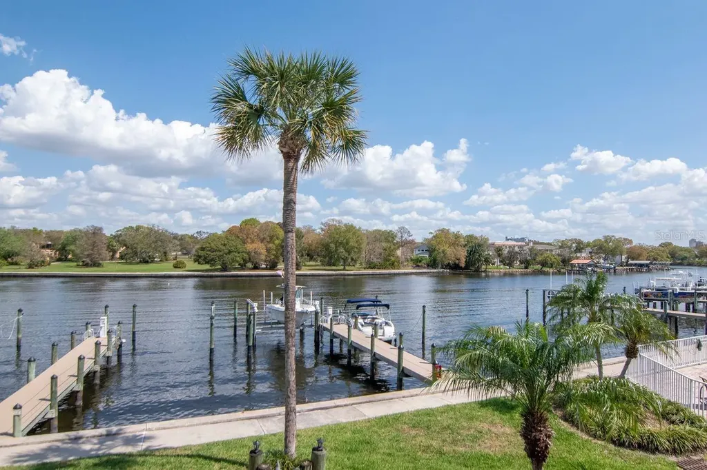 2424 W Tampa Bay Boulevard Tampa FL 33607