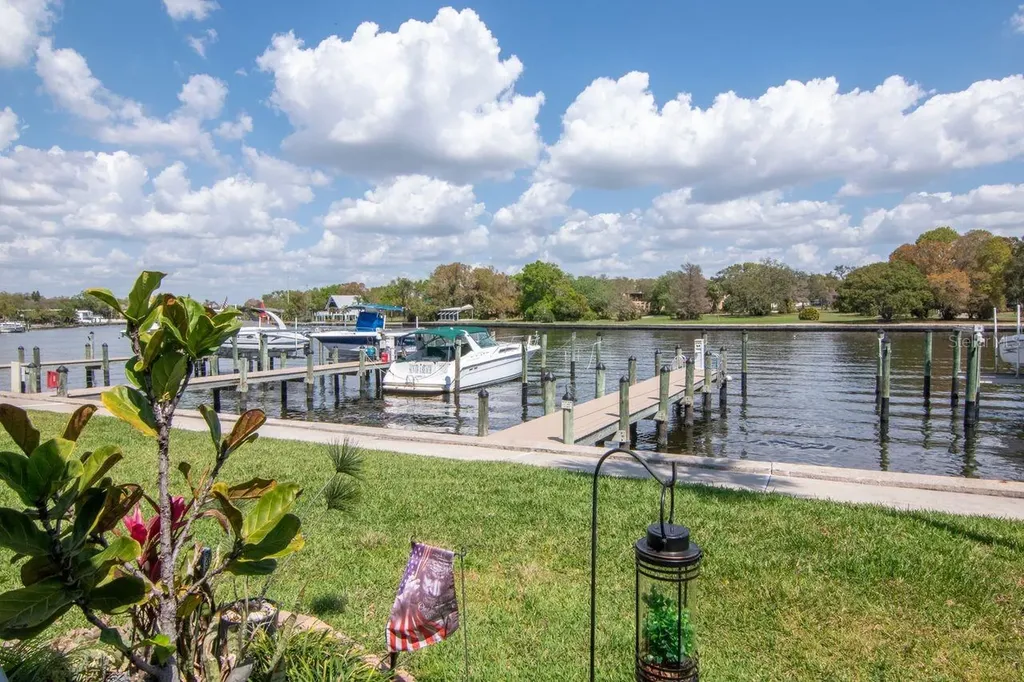 2424 W Tampa Bay Boulevard Tampa FL 33607