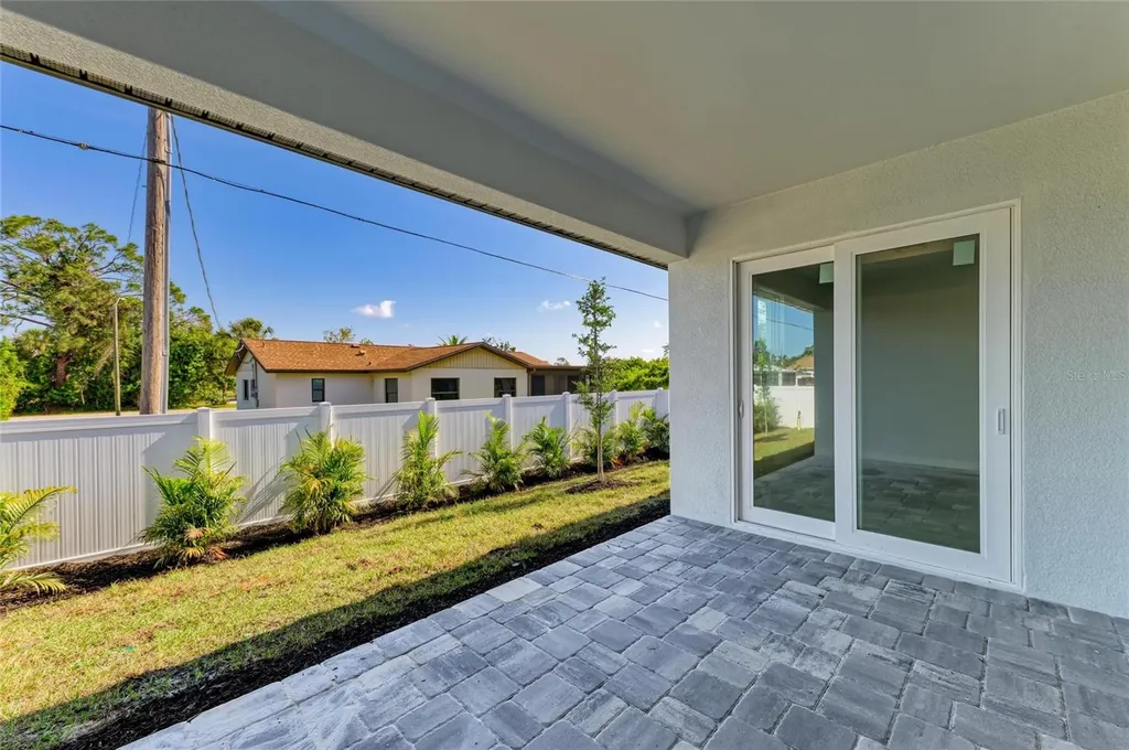 380 Holly Road Venice FL 34293
