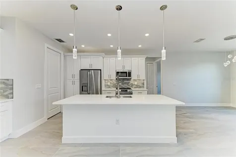 380 Holly Road Venice FL 34293