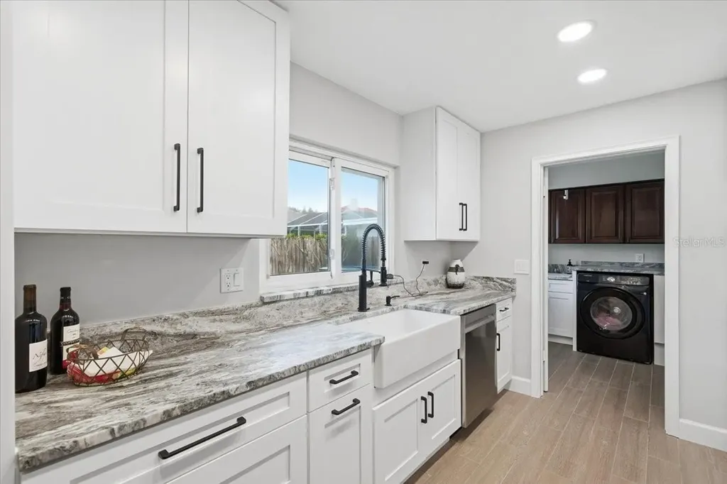 12212 Snead Place Tampa FL 33624