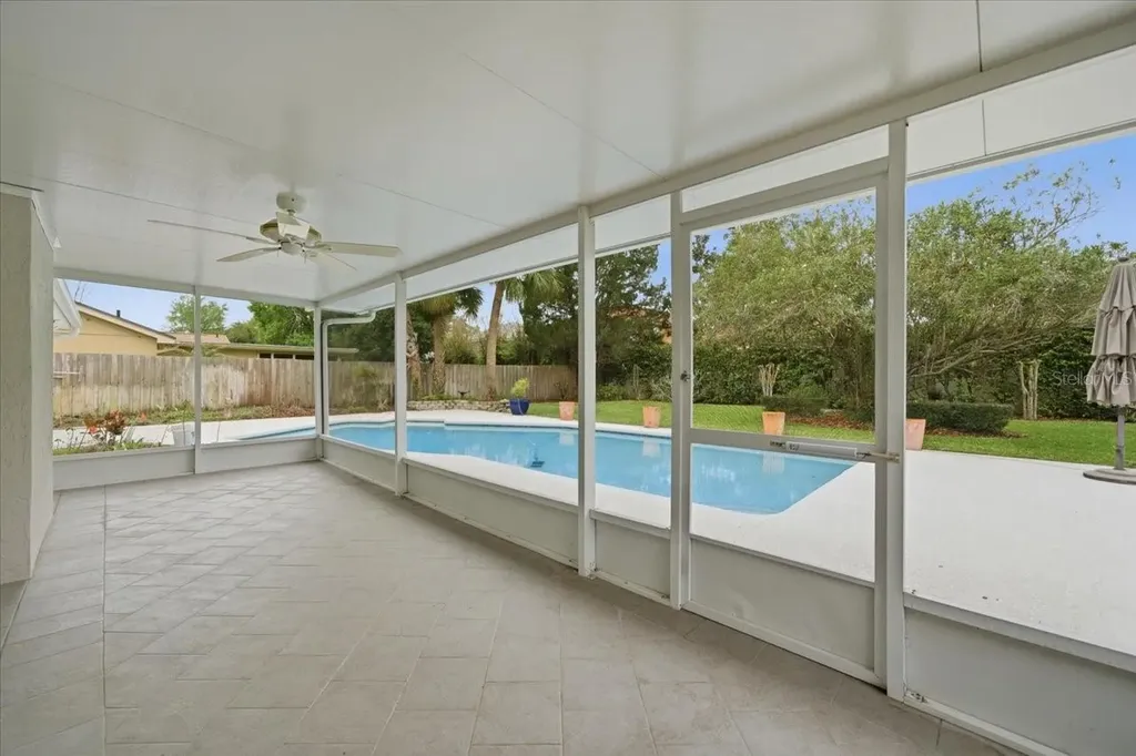 12212 Snead Place Tampa FL 33624