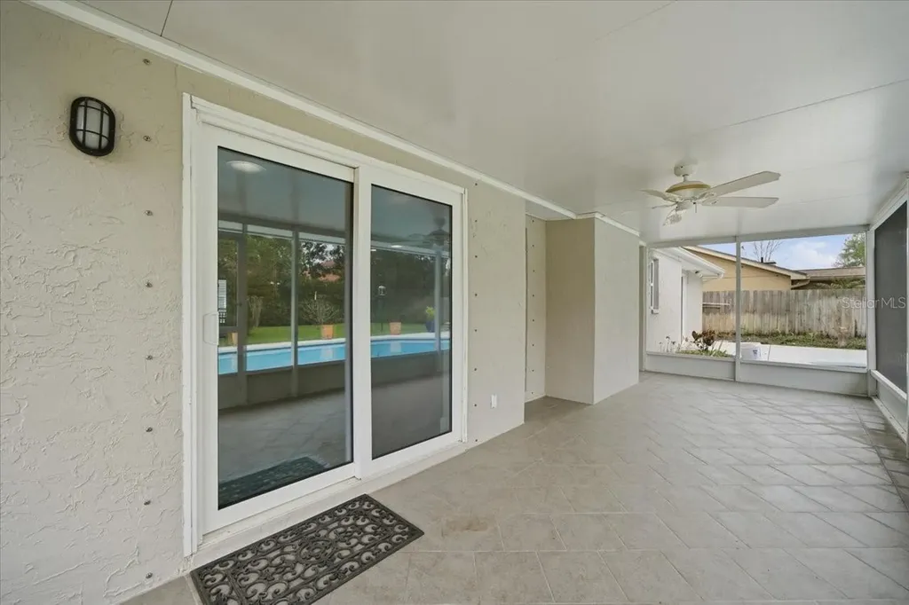 12212 Snead Place Tampa FL 33624