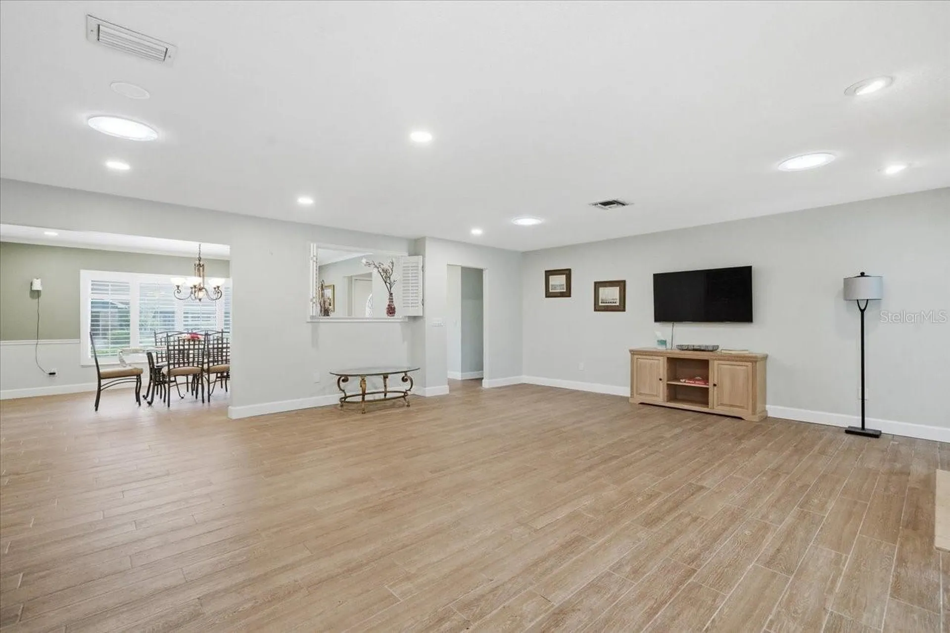 12212 Snead Place Tampa FL 33624