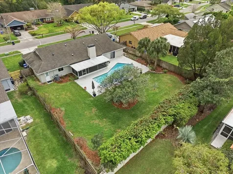 12212 Snead Place Tampa FL 33624