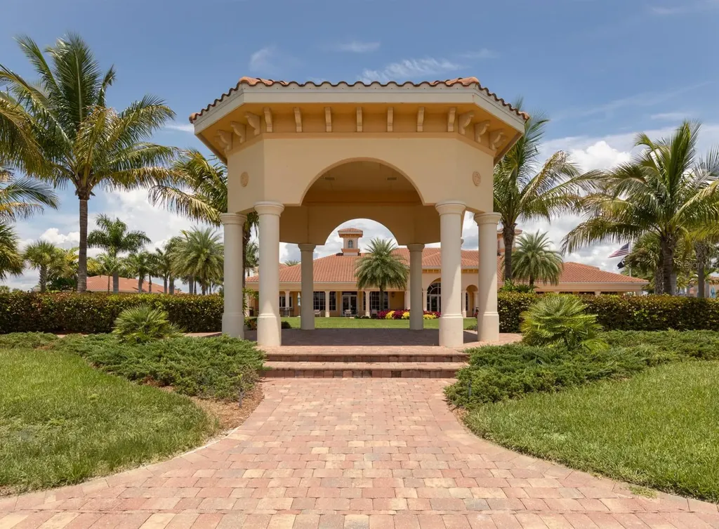 13858 Campoleone Street Venice FL 34293