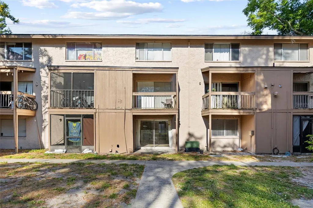 5508 Pokeweed Court Tampa FL 33617