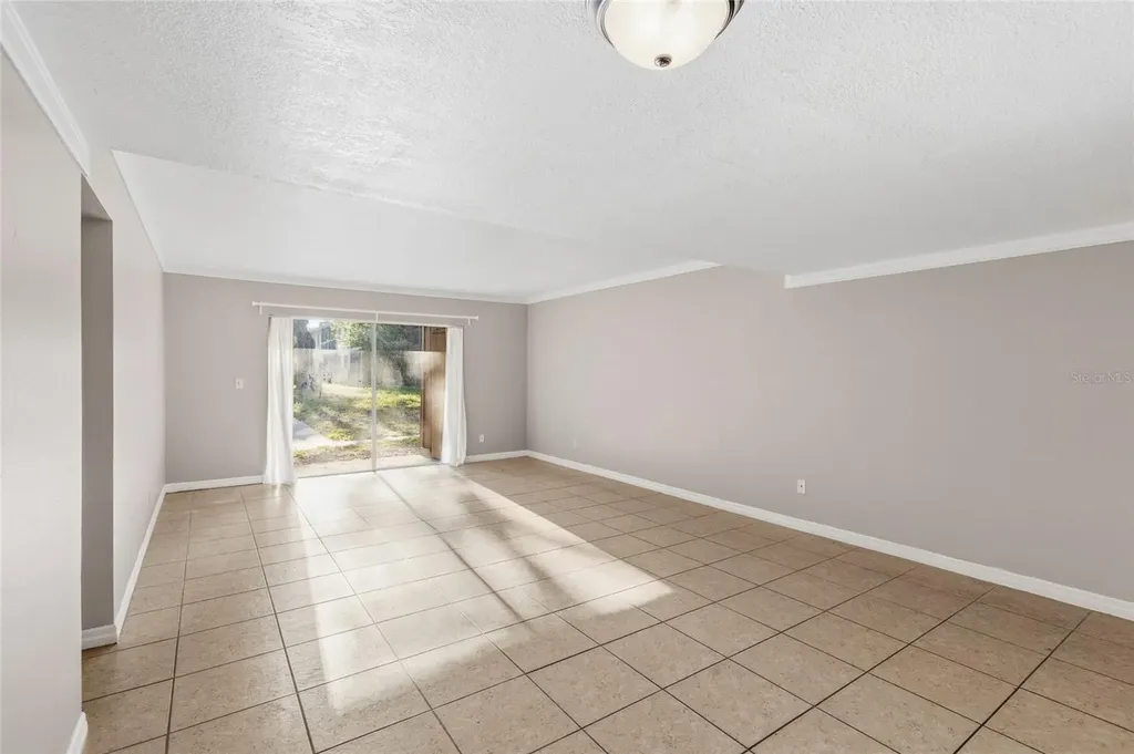 5508 Pokeweed Court Tampa FL 33617
