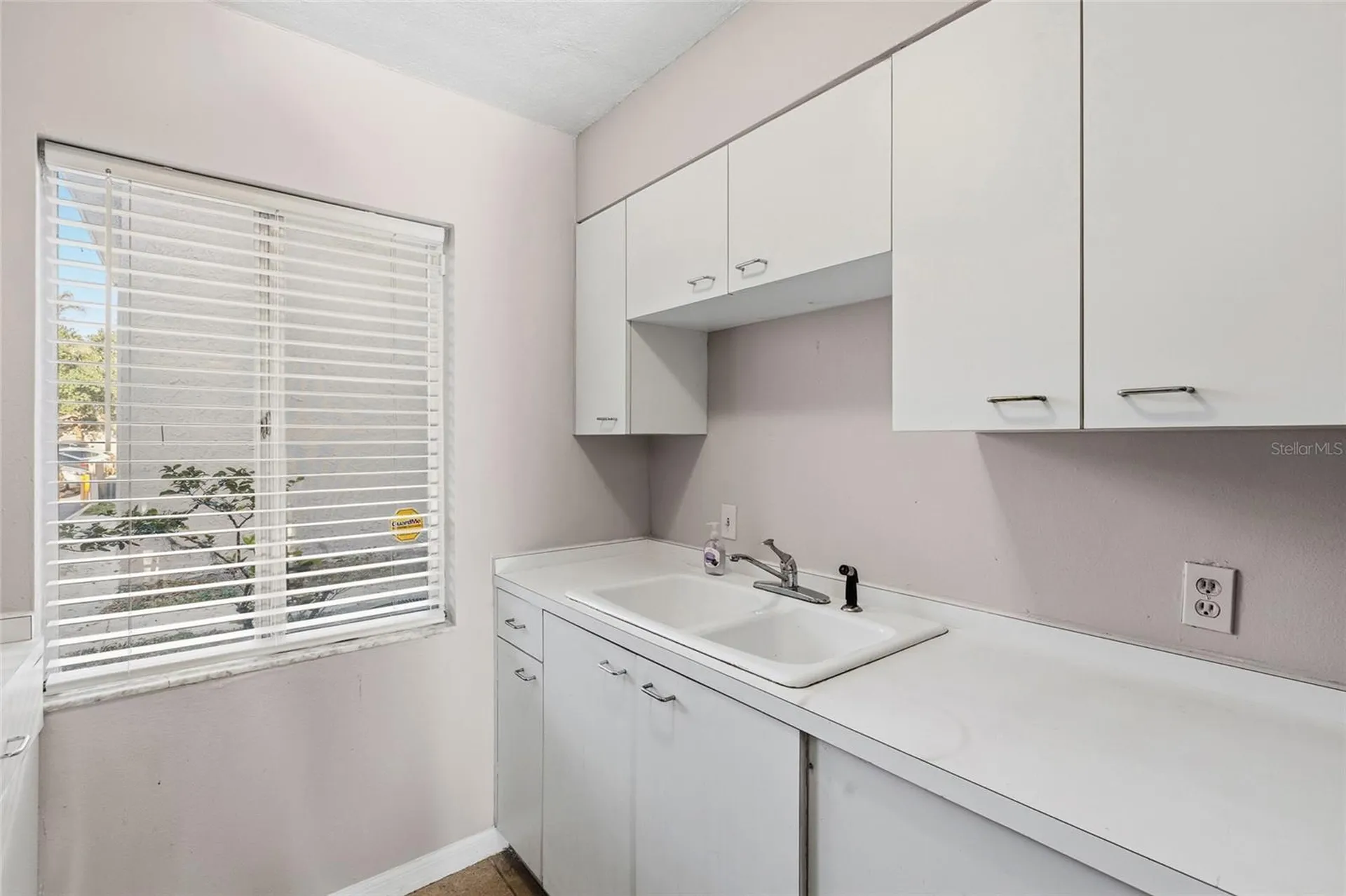 5508 Pokeweed Court Tampa FL 33617