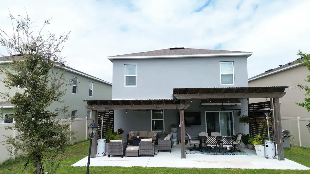 1724 Post Oak Drive Davenport FL 33837