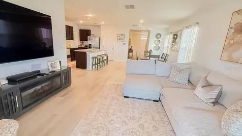 1724 Post Oak Drive Davenport FL 33837