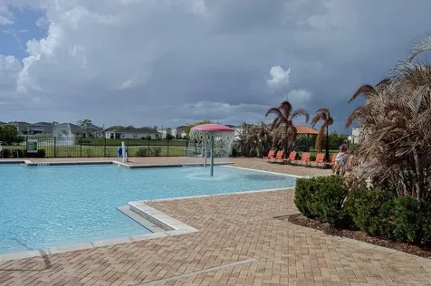 1724 Post Oak Drive Davenport FL 33837
