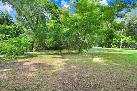 37352 ½ Trilby Road Dade City FL 33523