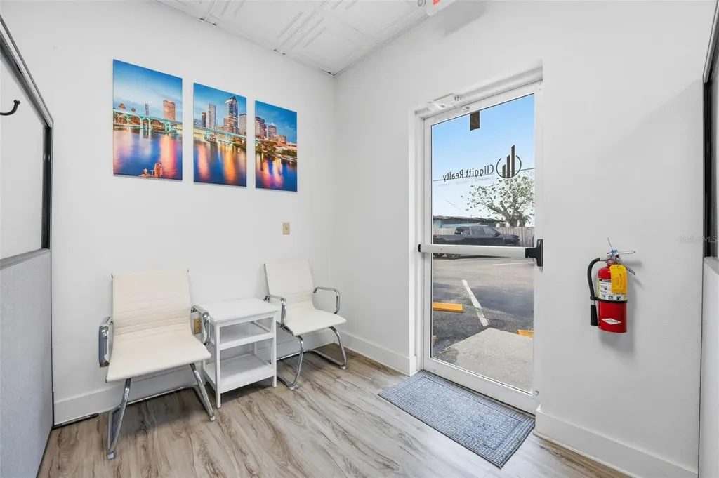 5404 Hoover Boulevard Tampa FL 33634