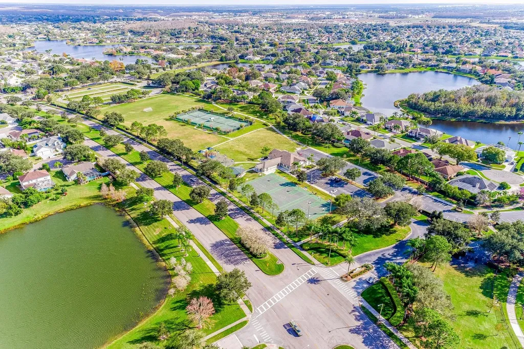 5086 Hook Hollow Circle Orlando FL 32837