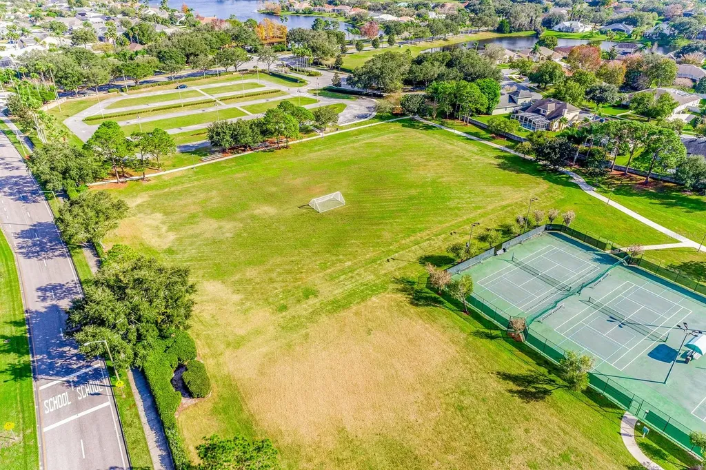 5086 Hook Hollow Circle Orlando FL 32837