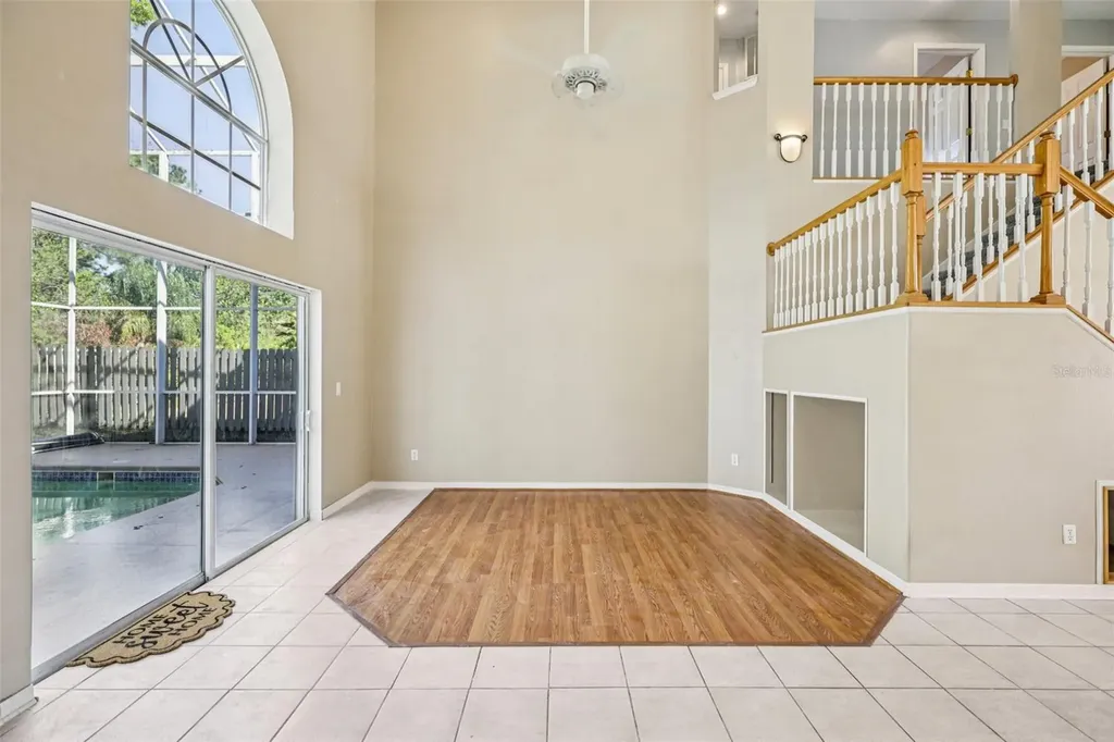 5086 Hook Hollow Circle Orlando FL 32837